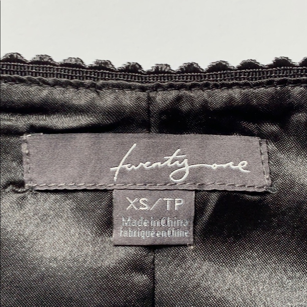 Juniors Black & Silver Sequence Low-Rise Mini Ski… - image 2